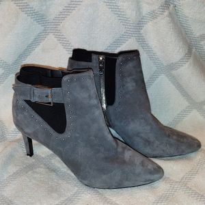 Calvin Klein Jozie Sz 8.5 pointed toe suede booties